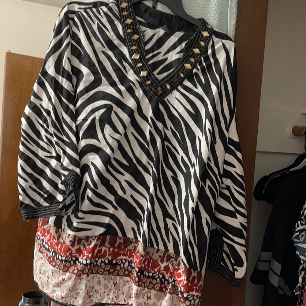 Zebra 🦓 top - Picture 2 of 5